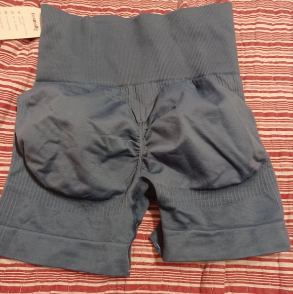 Does not fit, exchange policy does not allow returns - Picture 2 of 3